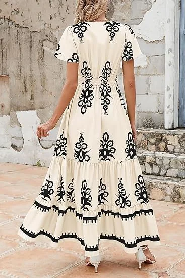 أوجيدر فستان بطبعة متباينة اللون بياقة ملتفة